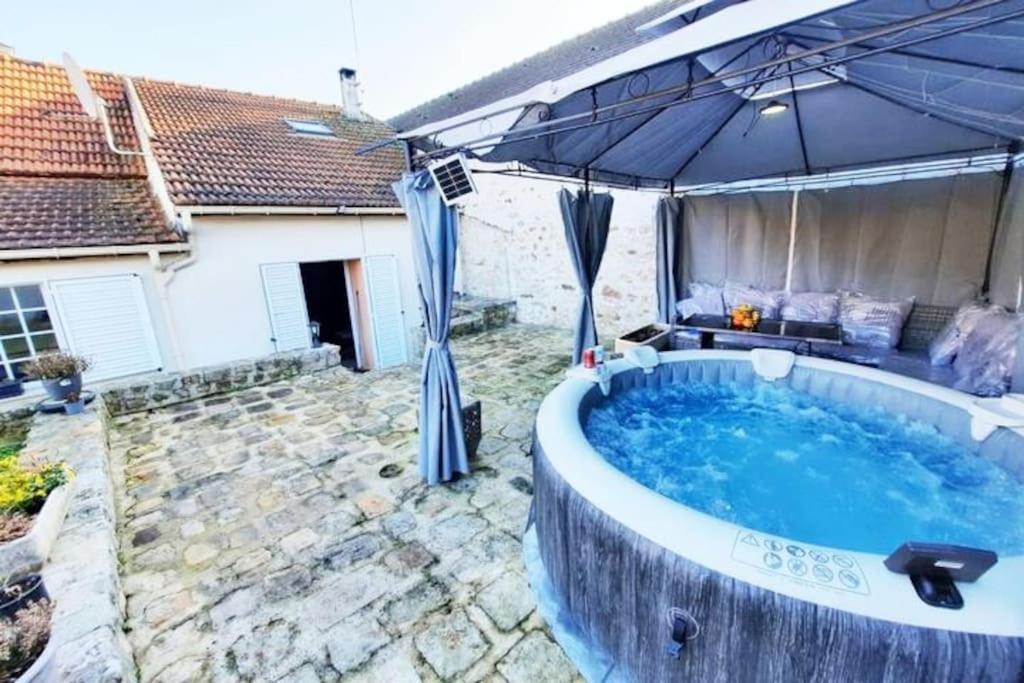 Villa Confortable Avec Jacuzzi A Chevannes Chevannes (Essonne) Exterior foto